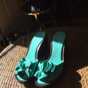 Nine West teal slides